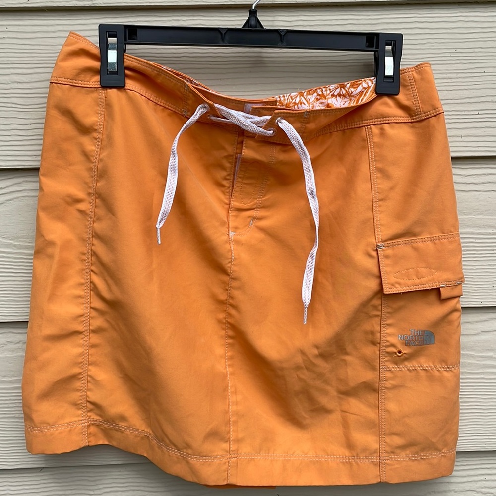 Women’s North Face Skirt